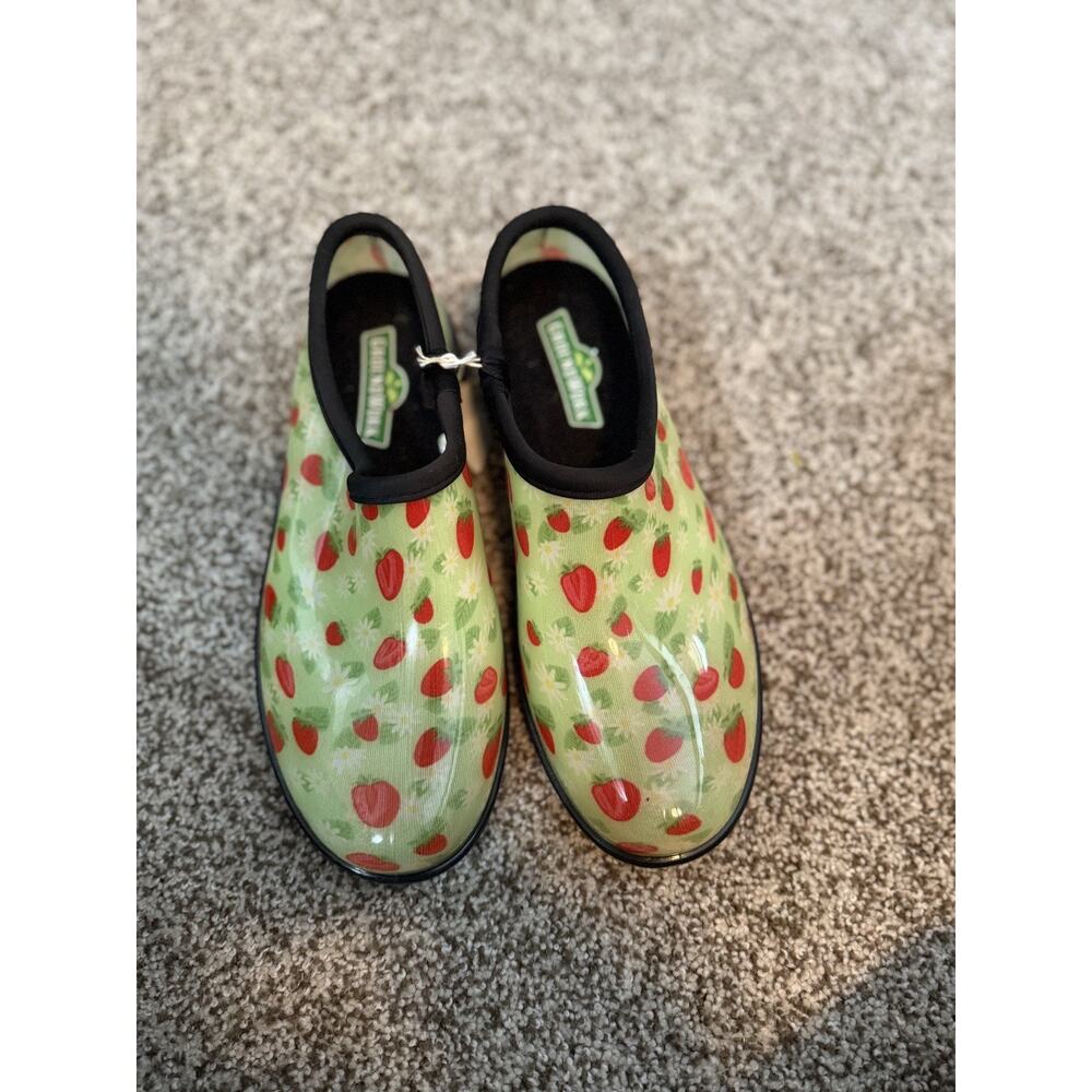Rubber Garden Shoes Women's GroundWork Clogs Size 9M Green Strawberries